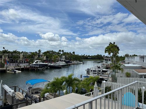 925-925 Ne 26th Ave, Hallandale Beach, FL, 33009-2937 | Card Image