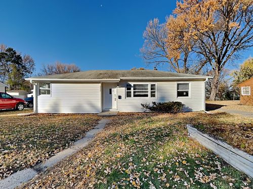 8232 11th Ave S, Bloomington, MN, 55420-2436 | Card Image