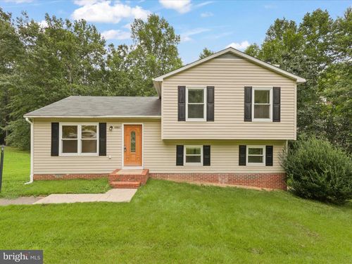 10611 Cobblestone Dr, SPOTSYLVANIA, VA, 22553-1693 | Card Image