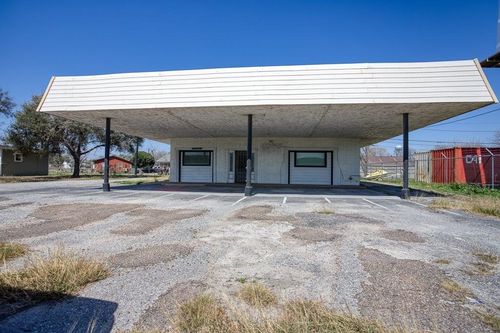 205 Highway 35, Gregory, TX, 78359 | Card Image