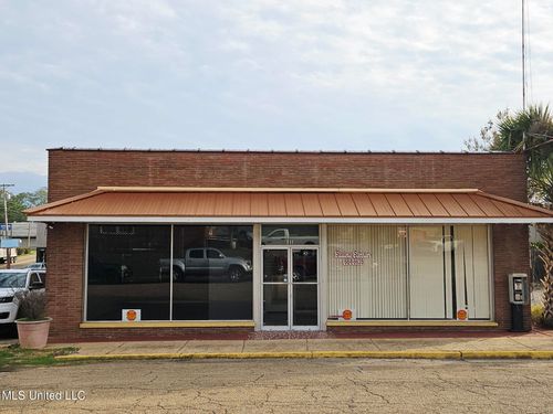 311 Canal St, McComb, MS, 39648-4119 | Card Image