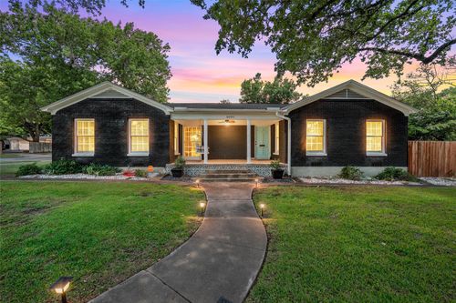 3025 Colcord Ave, Waco, TX, 76707-1809 | Card Image
