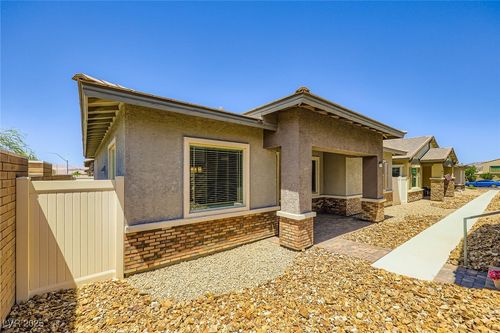 209 Bennett Pointe Ave, Henderson, NV, 89011-5471 | Card Image
