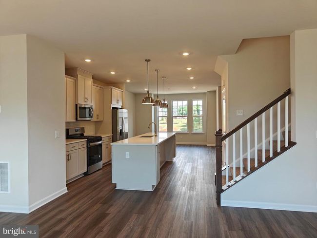 9409 Barnes Loop, Townhouse with 3 bedrooms, 4 bathrooms and null parking in MANASSAS VA | Image 5