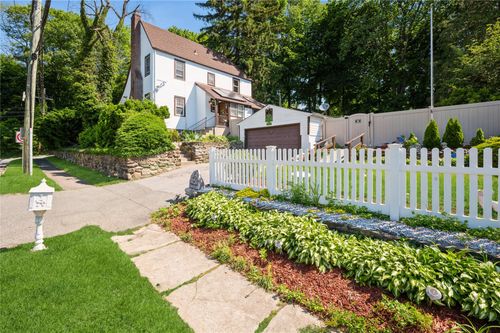 1 Spencer Ct, Hartsdale, NY, 10530-1034 | Card Image