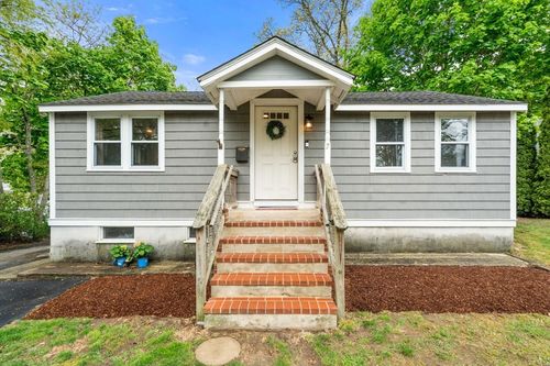 7 Indian Neck Rd, Wareham, MA, 02571-1607 | Card Image