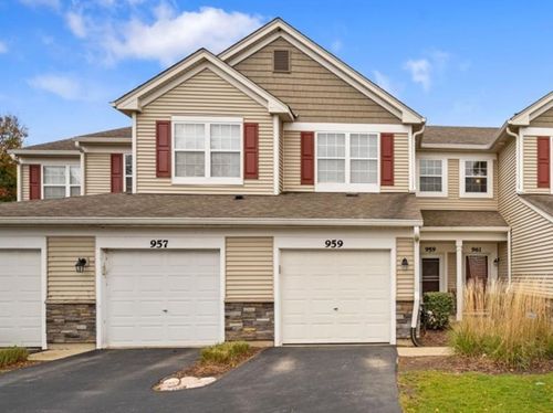 959 Genesee Dr, Naperville, IL, 60563-4114 | Card Image