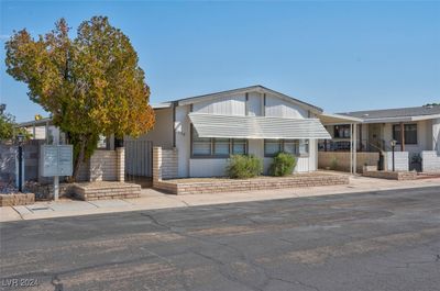 3208 Tularosa Lane, House other with 2 bedrooms, 2 bathrooms and null parking in Las Vegas NV | Image 3