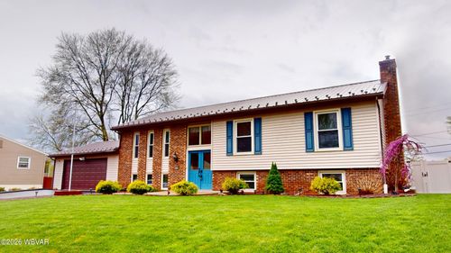 1511 Pebblewood Ln, Williamsport, PA, 17701-2936 | Card Image