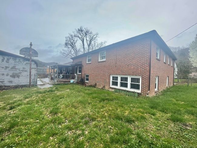 334 Old Kentucky Tpke, House other with 4 bedrooms, 3 bathrooms and null parking in Cedar Bluff VA | Image 24