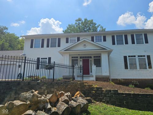 684 S Smith Rd, Bloomington, IN, 47401-8686 | Card Image