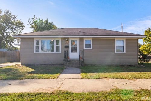 927 N Hart St, Princeton, IN, 47670-1455 | Card Image