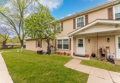 32 Wildwood Lane G, Bolingbrook, IL, 60440-1942 | Card Image