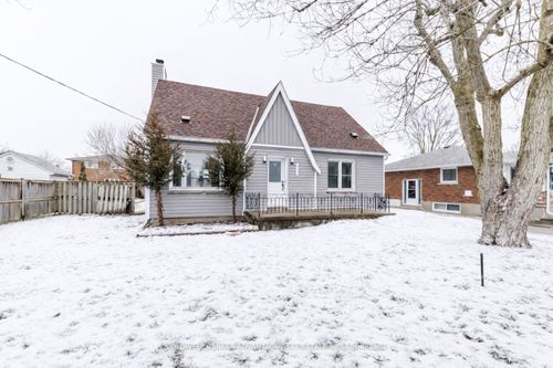 457 Southworth St S, Welland, ON, L3B2A1 | Card Image