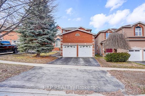 14 Prince Dr, Bradford, ON, L3Z3B7 | Card Image