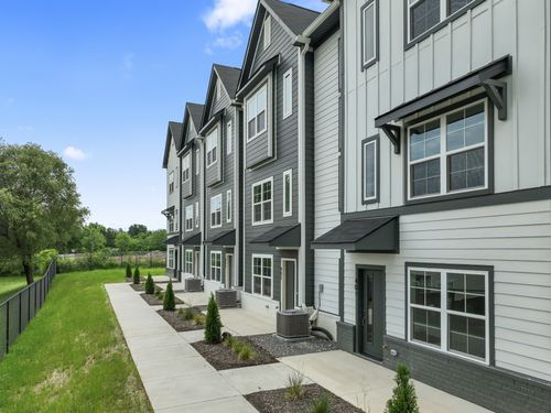 710 N Dupont Ave, Madison, TN, 37115-3048 | Card Image