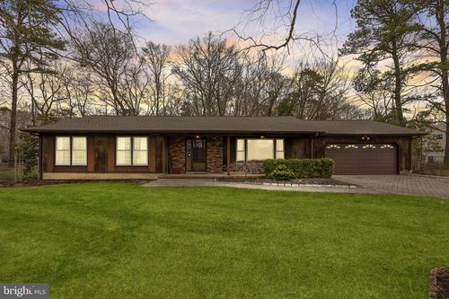 1 Garvey Dr, MONROE TOWNSHIP, NJ, 08831-1414 | Card Image