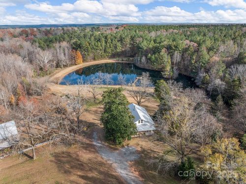 340 Blaynes Trl, Rutherfordton, NC, 28139-0220 | Card Image