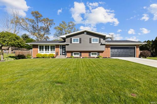 1528 N Bay Drive, Elkhart, IN, 46514-4267 | Card Image