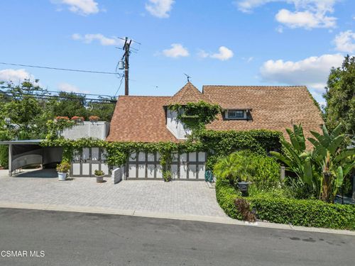 215 Pepper Rd, Newbury Park, CA, 91320-4740 | Card Image