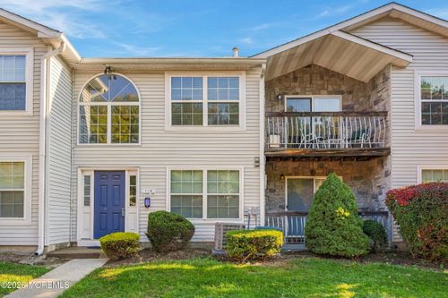 4 Diane Dr, Morganville, NJ, 07751-1371 | Card Image