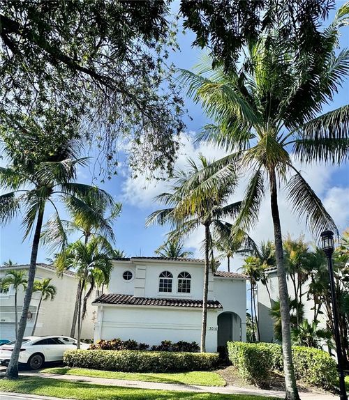 3016 Ne 210th St, Aventura, FL, 33180-3661 | Card Image
