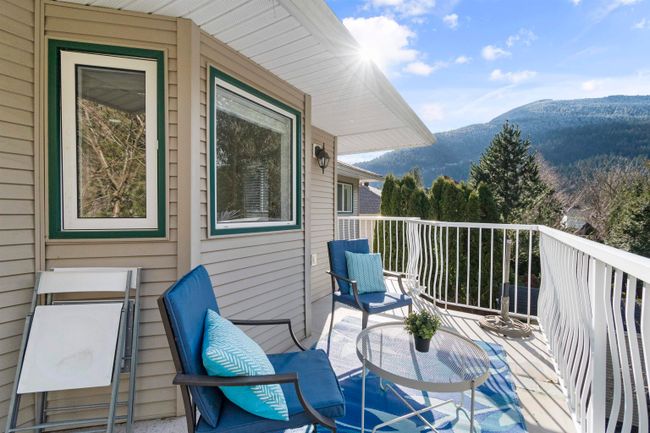 521 Driftwood Avenue, House other with 5 bedrooms, 3 bathrooms and 6 parking in Harrison Hot Springs BC | Image 31
