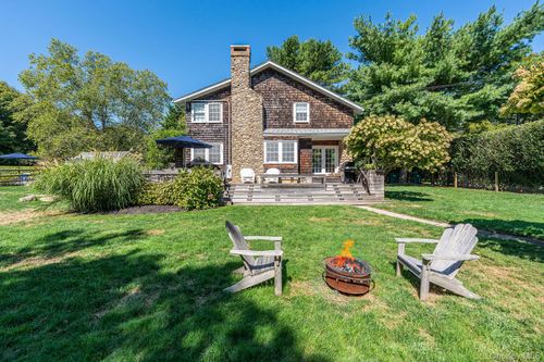 3075 Lighthouse Rd, Southold, NY, 11971-3106 | Card Image