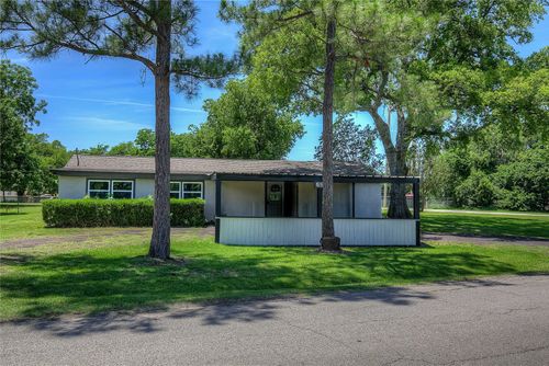 552 Oak Leaf Trl, East Tawakoni, TX, 75472-7175 | Card Image