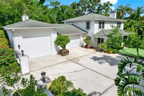 430 Wildwood Way, BELLEAIR, FL, 33756-2009 | Card Image