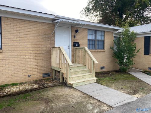 603 Sparkman St Sw, Hartselle, AL, 35640-3121 | Card Image