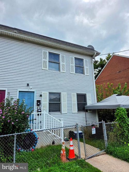 d-55 Summer St, Trenton, NJ, 08618-4729 | Card Image
