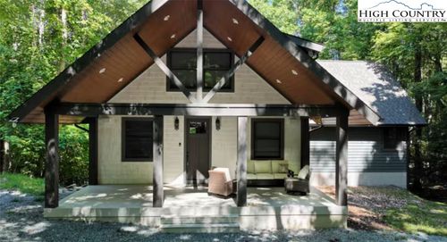 115 Black Birch Ln, Beech Mountain, NC, 28604-8892 | Card Image