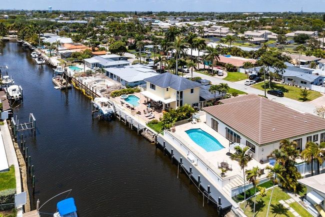 1008 Se 10 Th Ct, House other with 3 bedrooms, 4 bathrooms and null parking in Deerfield Beach FL | Image 55