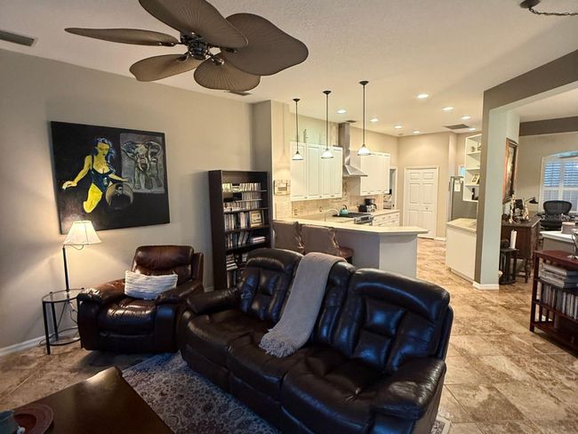 7714 Ashley Cir, House other with 4 bedrooms, 3 bathrooms and null parking in Bradenton FL | Image 10