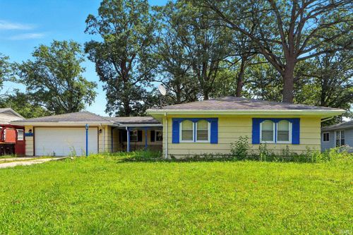 3929 Plaza Dr, Fort Wayne, IN, 46806-1967 | Card Image