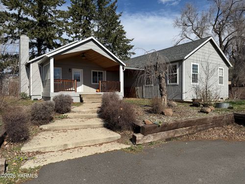 11115 Summitview Rd, Yakima, WA, 98908-9128 | Card Image