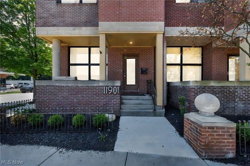 11901 Detroit Ave, Lakewood, OH, 44107-3004 | Card Image