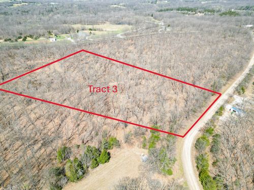 3 N Railroad St, HIGBEE, MO, 65257 | Card Image