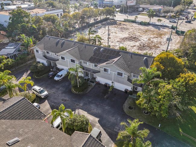 B - 5402 Pointe Villa Dr, Condo with 3 bedrooms, 3 bathrooms and null parking in Lighthouse Point FL | Image 35