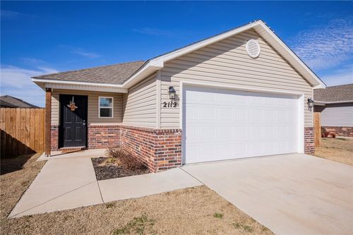 2112 E Annette Drive, Siloam Springs, AR, 72761 | Card Image