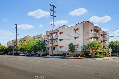203-9610 Zelzah Ave, Northridge, CA, 91325-3944 | Card Image