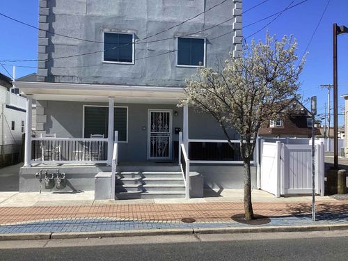 108 E Rio Grande Ave, Wildwood, NJ, 08260-4527 | Card Image