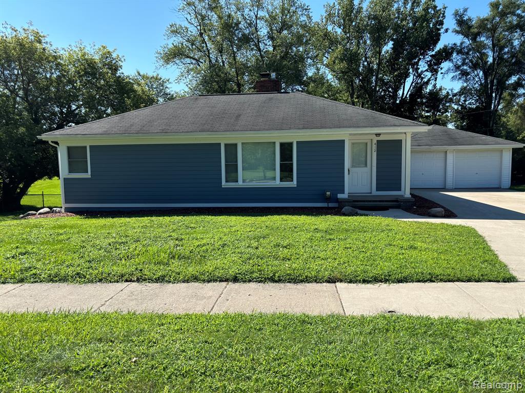 Romeo Rd, Rochester, MI 48307