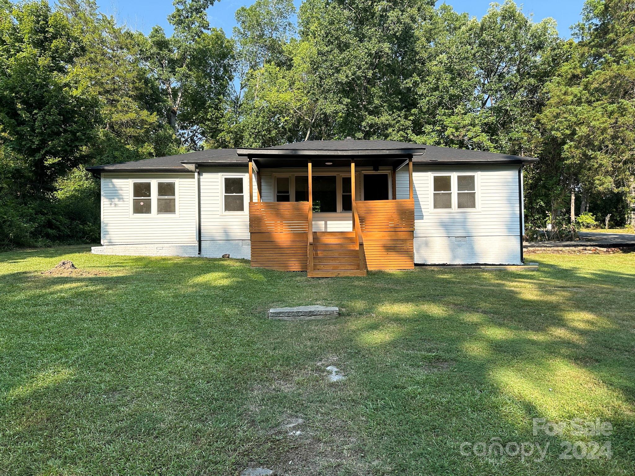Carolina Ave, Kannapolis, NC 28083