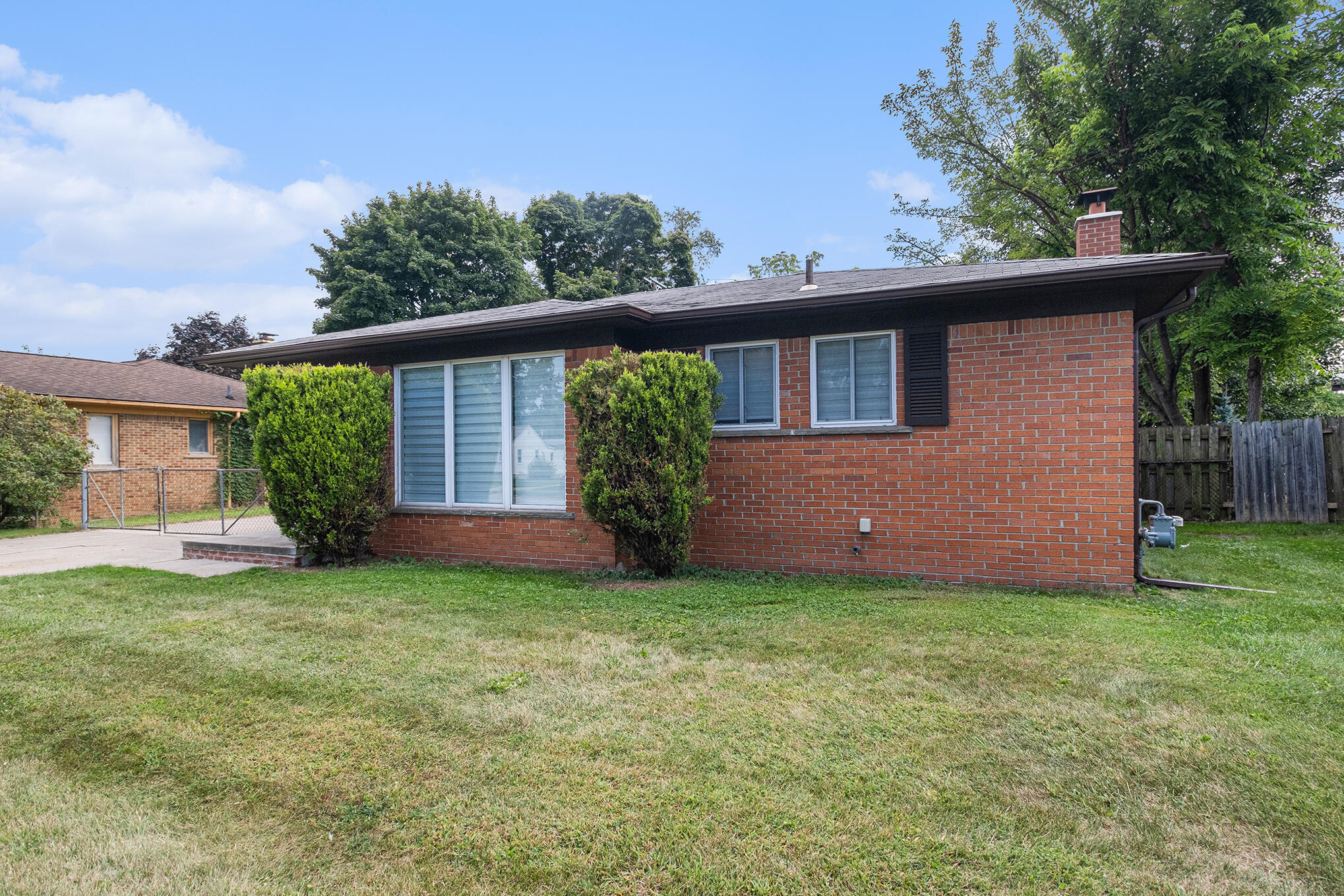 John Hauk St, Garden City, MI 48135