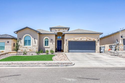 7505 Enchanted Ridge Dr, El Paso, TX, 79911-7549 | Card Image