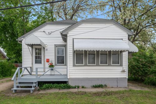 11 Blake Rd S, Hopkins, MN, 55343-2059 | Card Image