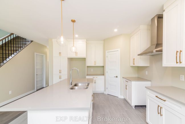 291 Hazel Cres, House attached with 3 bedrooms, 3 bathrooms and 1 parking in Limoges ON | Image 6