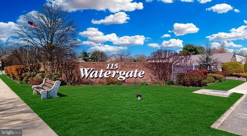 unit-325-115 E Kings Hwy, MAPLE SHADE, NJ, 08052-3475 | Card Image